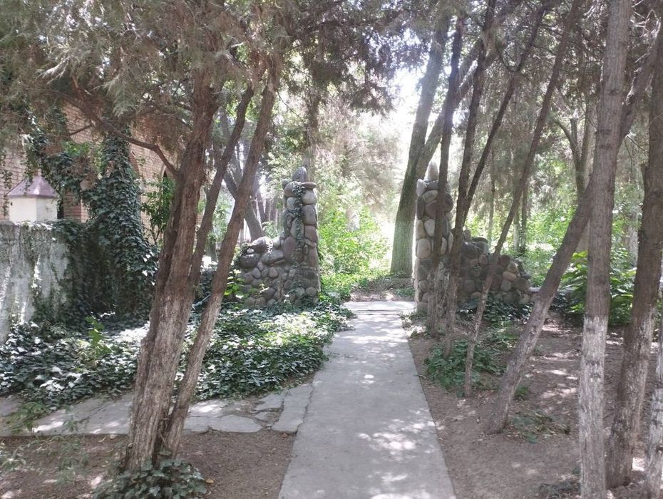 Земельный участок в Янгий Узбекистан, фасад 150м ширина 40м, Тузель