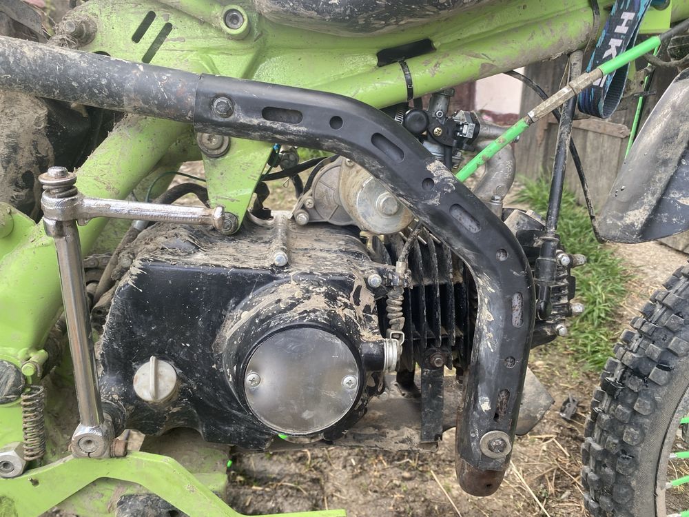 Vând sau schimb motocross kxd hurricane 125cc
