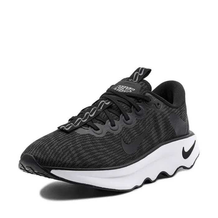 Дамски маратонки Nike Motivia