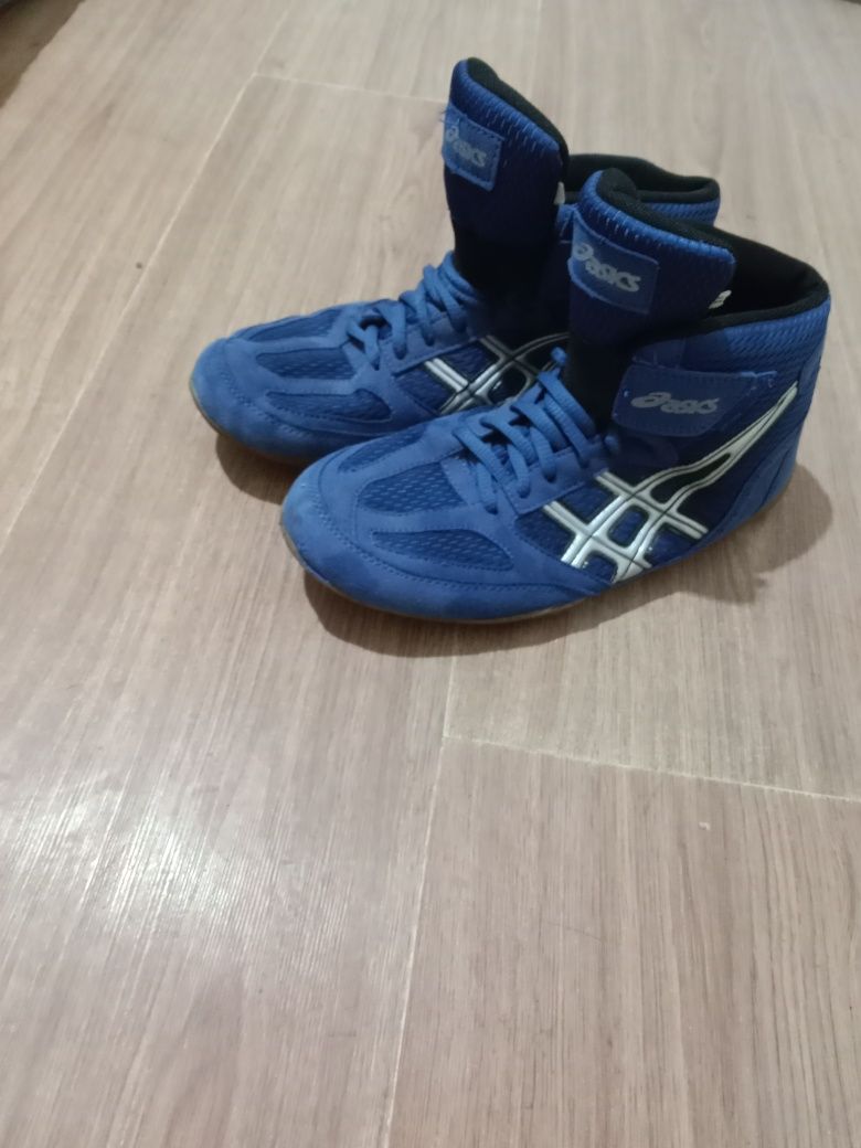 Barsoki asics 38 razmer