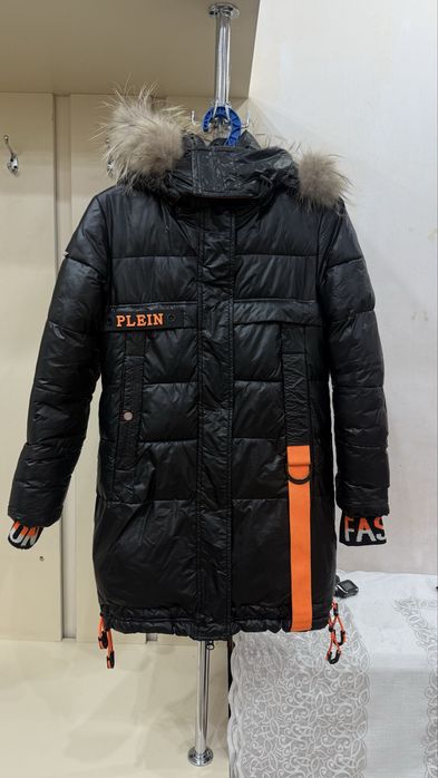 Продам зимняя куртка для девочек за 5000 тг.