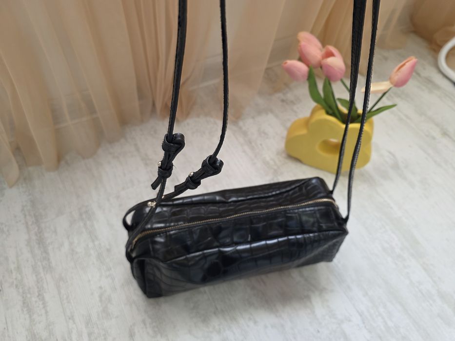 Кожена Чанта Zara