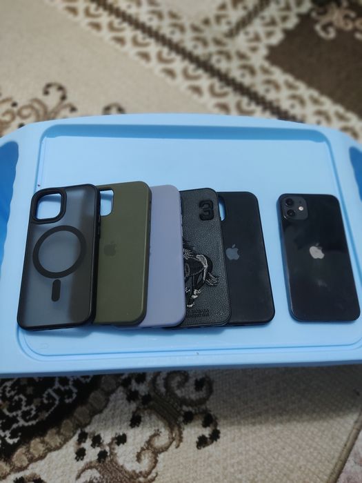 Продам Айфон12 черного цвета