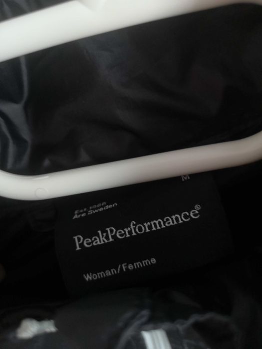 geaca fas foita alergare Peak Performance dama mar. M ultralight