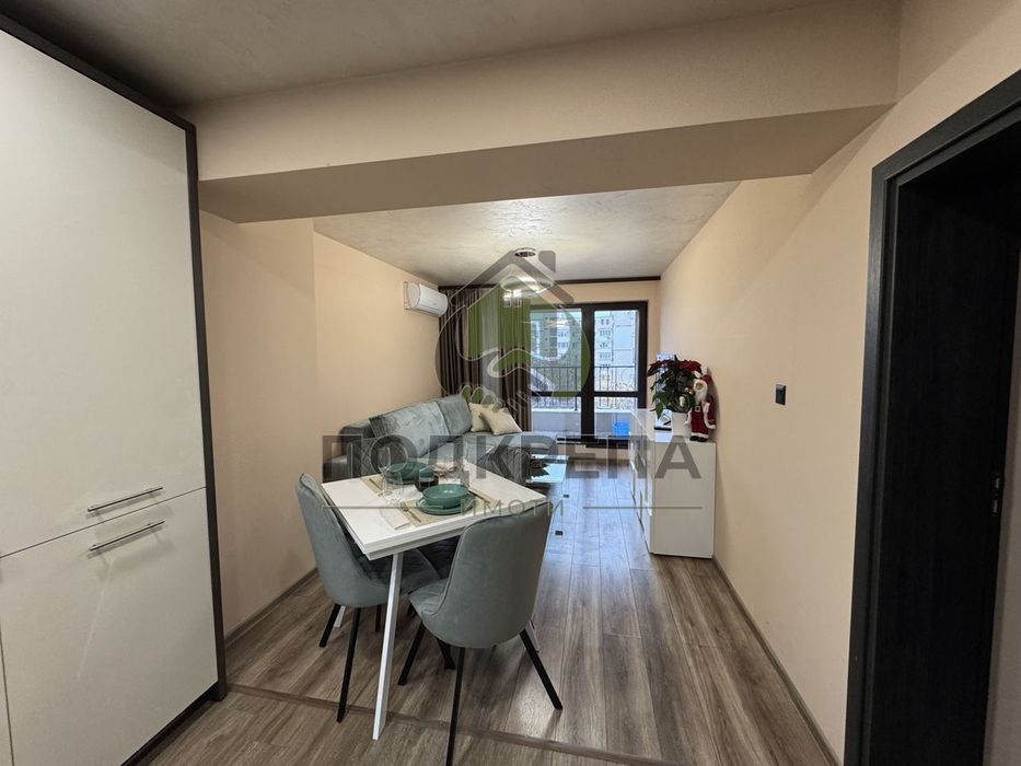 Продава се Двустаен апартамент в Пловдив, Младежки Хълм - 63 кв.м за 2445 €/кв.м - Снимка #1