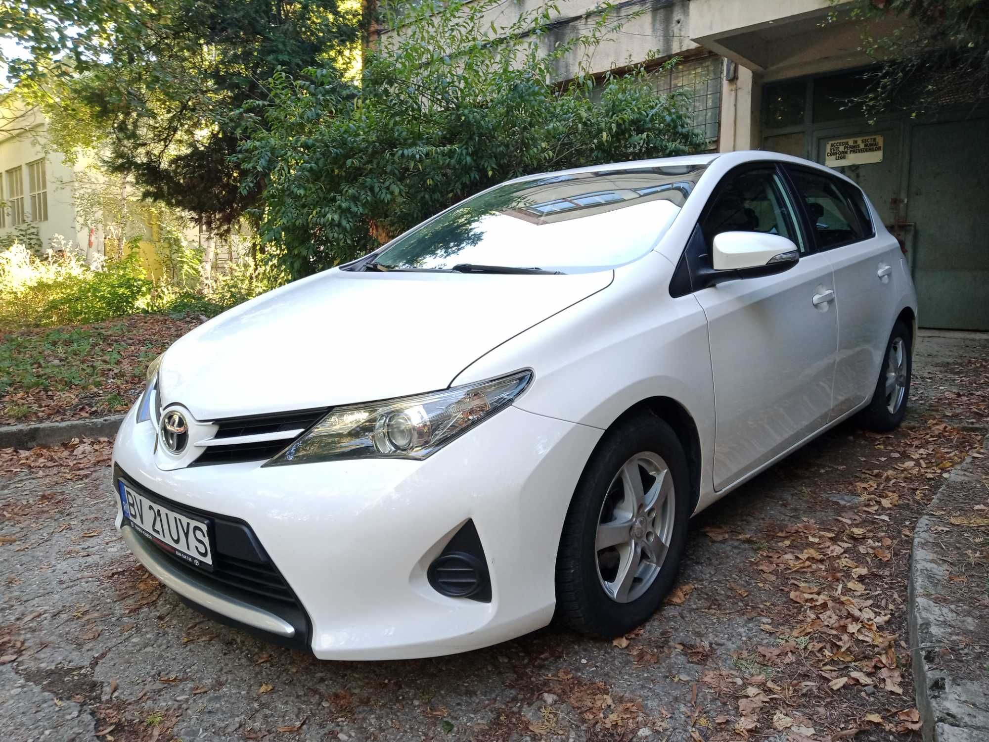 Toyota Auris, 2013 1.4 Diesel, 129000km, istoric revizii Toyota