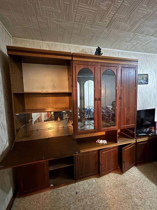 Продаем стенку советскую