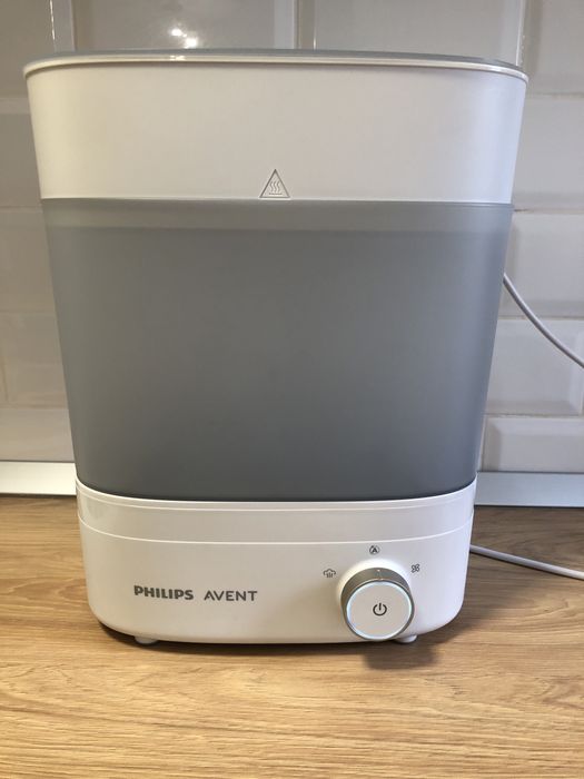 Sterilizator si uscator biberoane Philips Avent