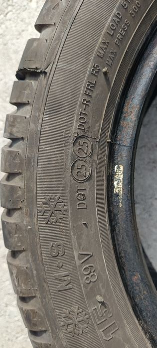 Vând pleu/ cauciuc / anvelopa195/55/R15