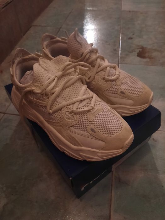 Adidasi FILA damă 36.5