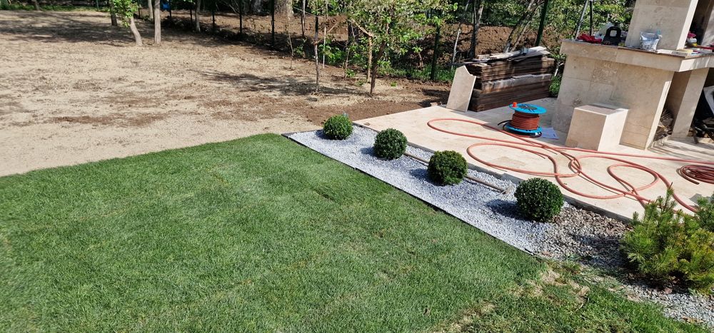 Amenajări grădini: Irigații Hunter, Gazon, Piatra Albă, Fertilizare.