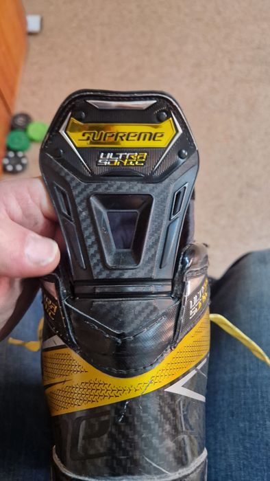 Коньки хоккейные