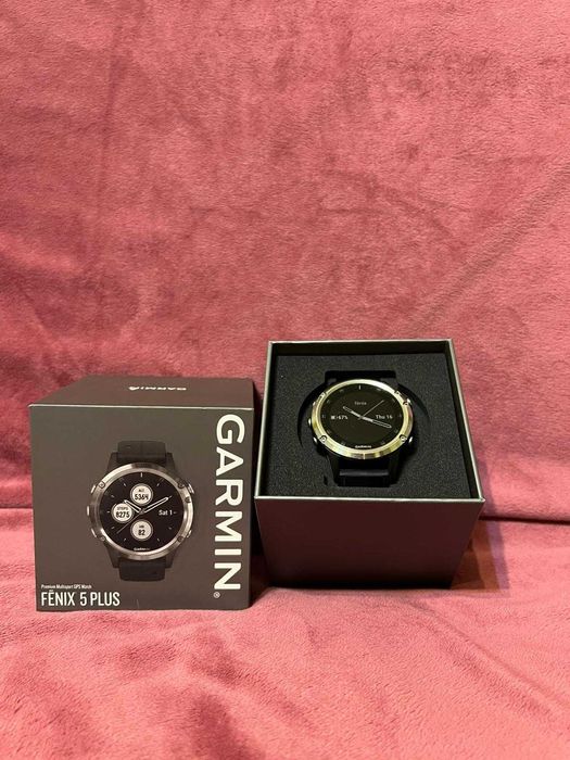 Vând ceas Garmin Fenix 5S Plus, stare bună, cutie, curea originală
