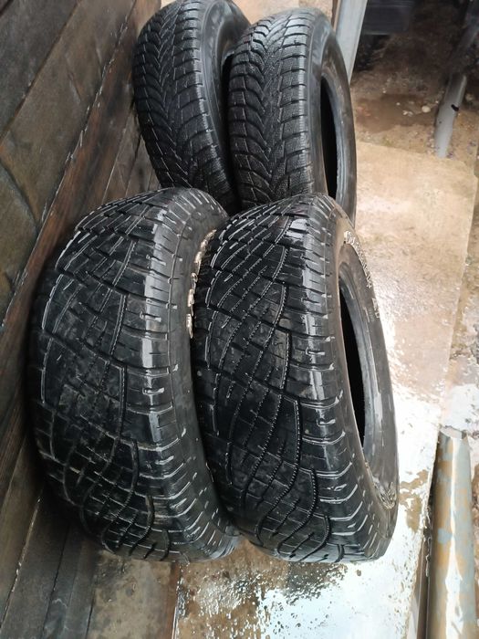 Гуми 235/75/15 - 6мм грайфер