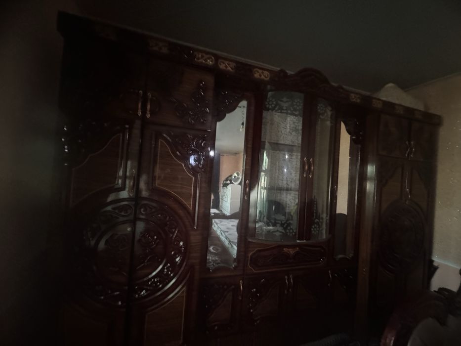 Yotoqxona mebellari, spalni matraslari juda yaxshinsifatli