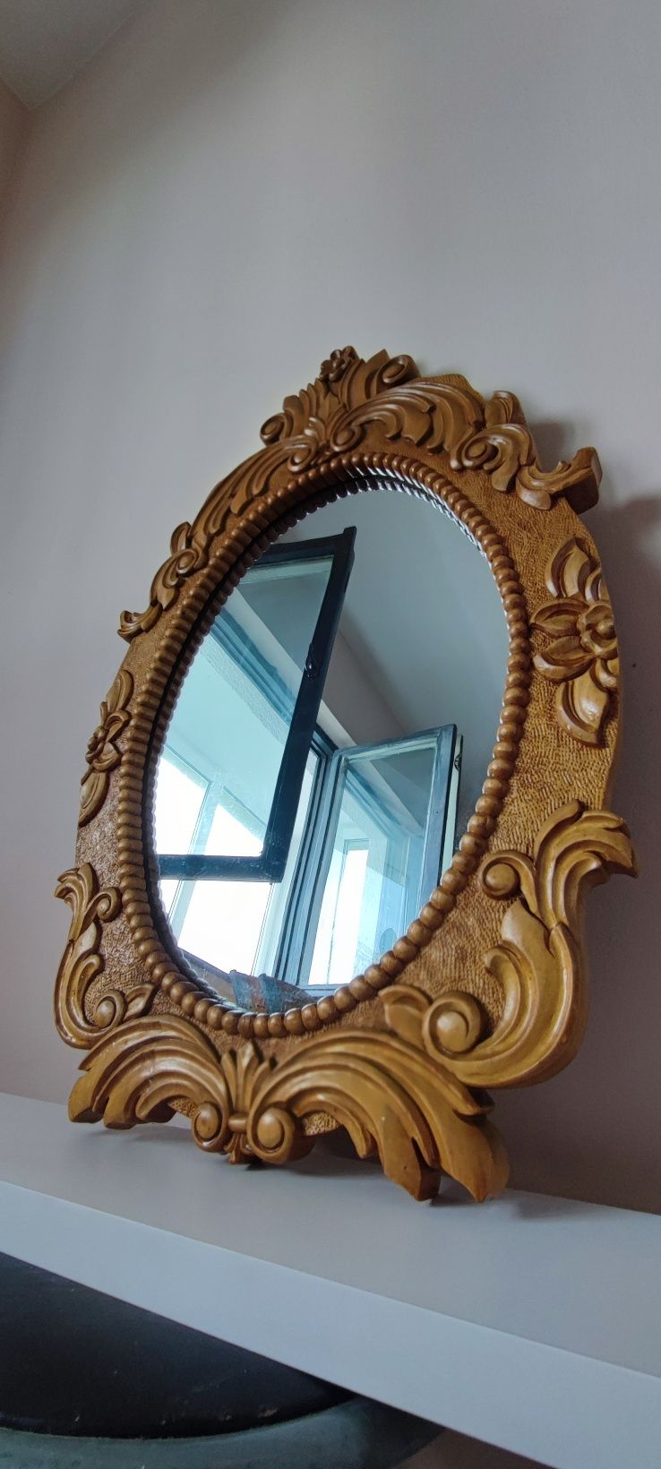 Oglinda vintage din lemn