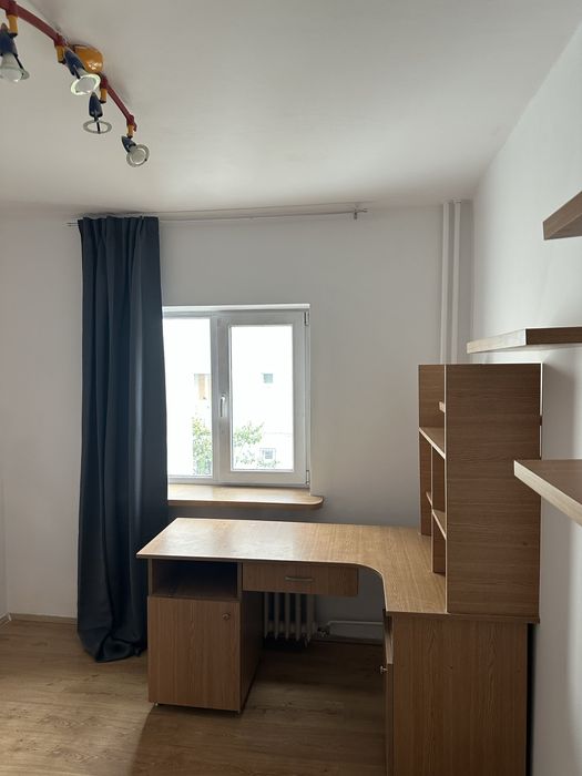 Inchiriez ap 3 camere