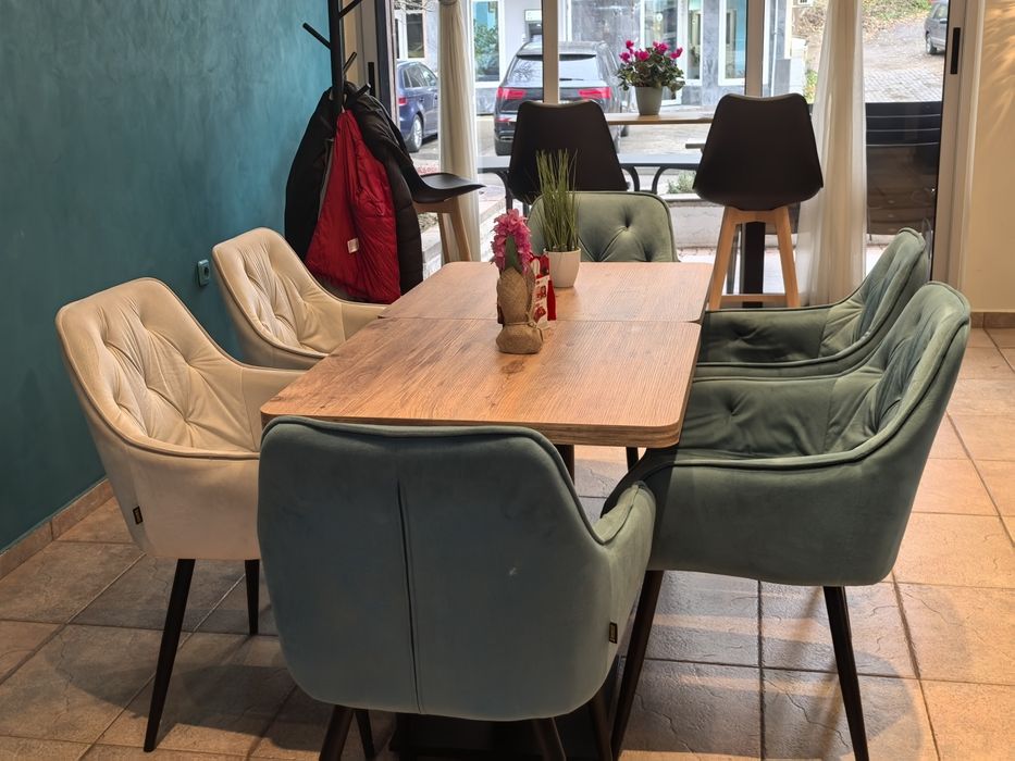 Маси и столове,градина и трапезария