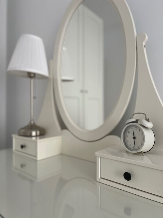 Măsuță de machiaj IKEA