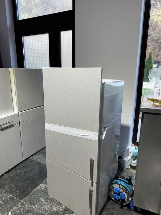 Bucătăriei adusă recent din Germania