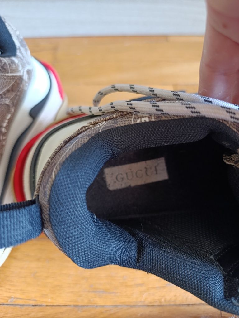 Balenciaga  Gucci  - 36 номер