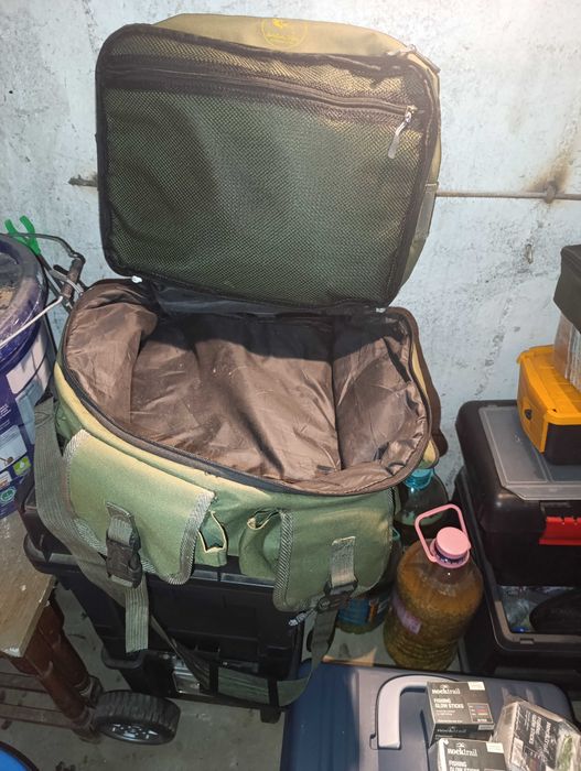 Geanta pescuit Baracuda