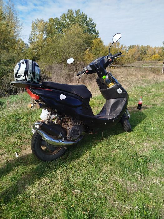 Vând scuter 49cc