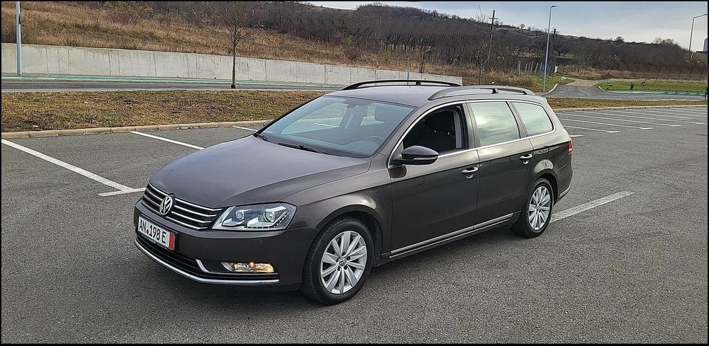 Volkswagen Passat B7,an 2014,cutie automata DSG,2.0 tdi,140 cp,bi-xenon,Leduri,confort
