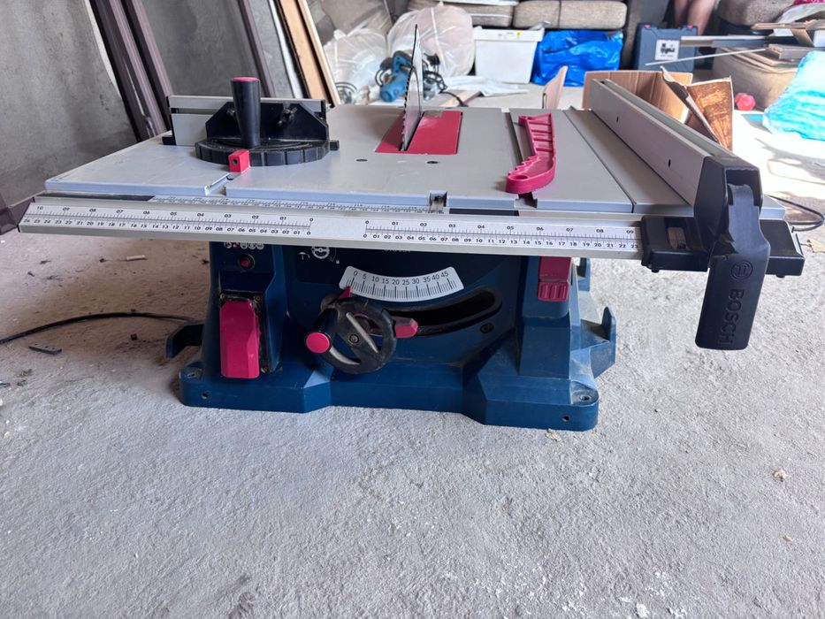 Настолен циркуляр Bosch GTS 254