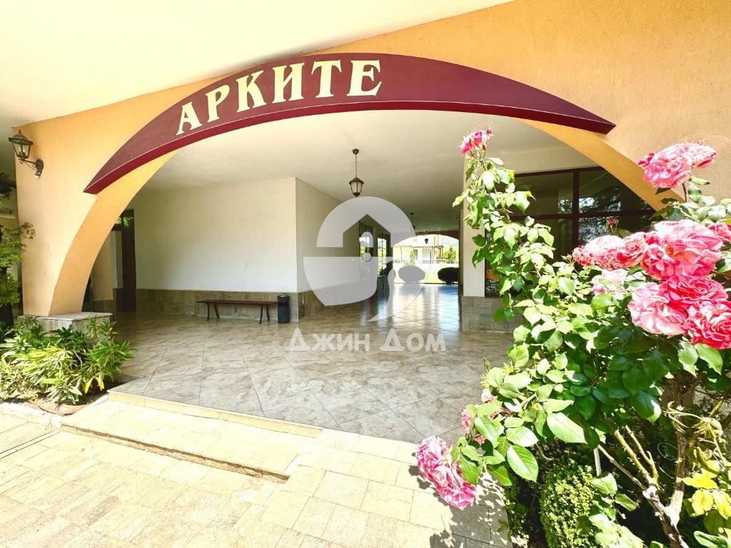 Продава се Двустаен апартамент в с. Кошарица, Област Бургас - 46 кв.м за 783 €/кв.м - Снимка #3