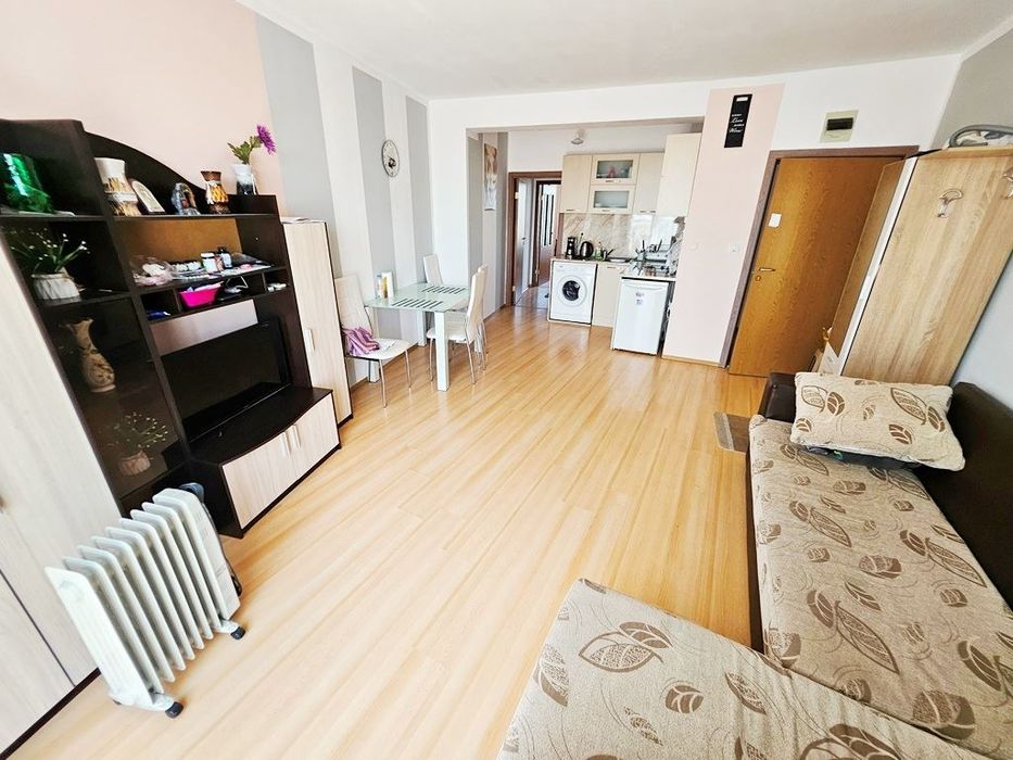 Продава се Двустаен апартамент в к.к. Слънчев бряг - 60 кв.м за 1005 €/кв.м - Снимка #4