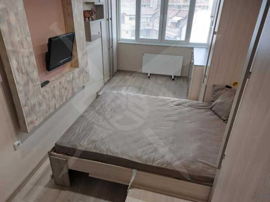 Дава се под наем Двустаен апартамент в Варна, Гръцка махала - 45 кв.м за 450 € - Снимка #3