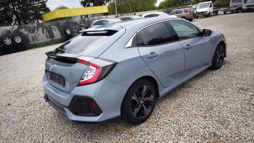 Модерно Сиво/Адаптивен DISTRONIK/Следи ПЪТ и ЗНАЦИ Civic