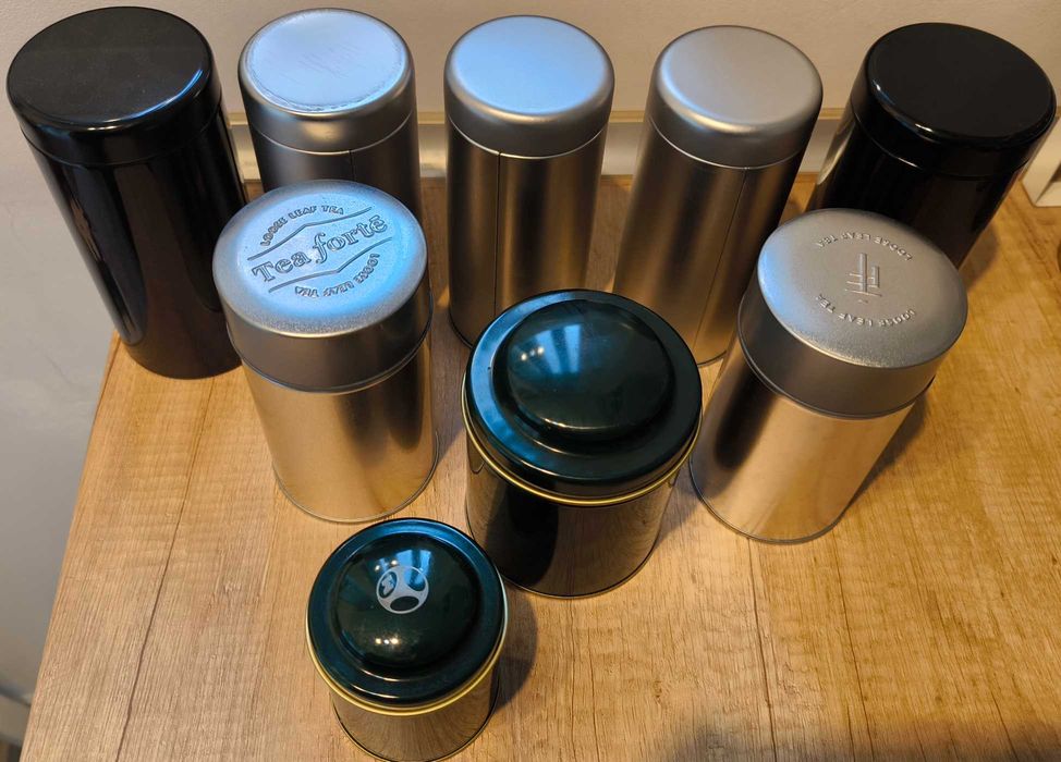 Set de cutii metalice cu capac