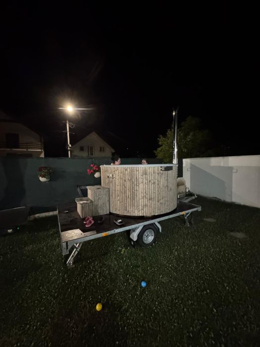 Ciubar mobil-Jacuzzi de inchiriat
