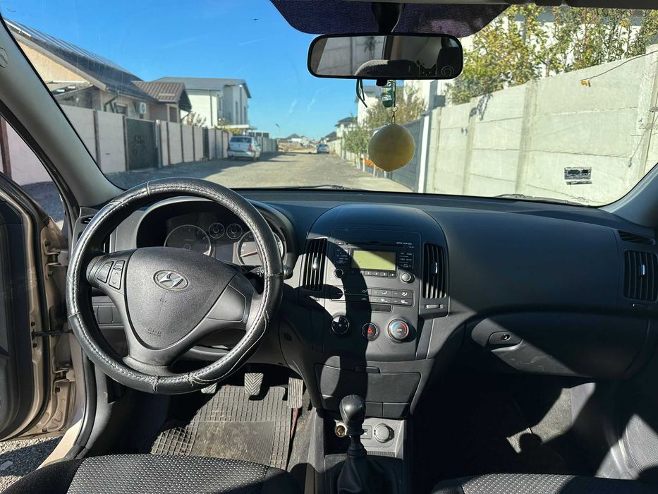 HYUNDAI i30 2009, 1.4 benzină 105 CP - UN SINGUR PROPRIETAR