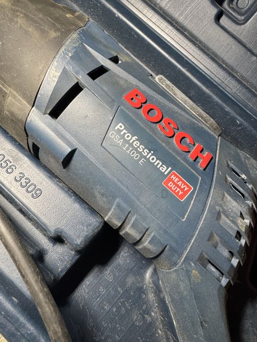 Fierastrau sabie Bosch profesional pe cablu