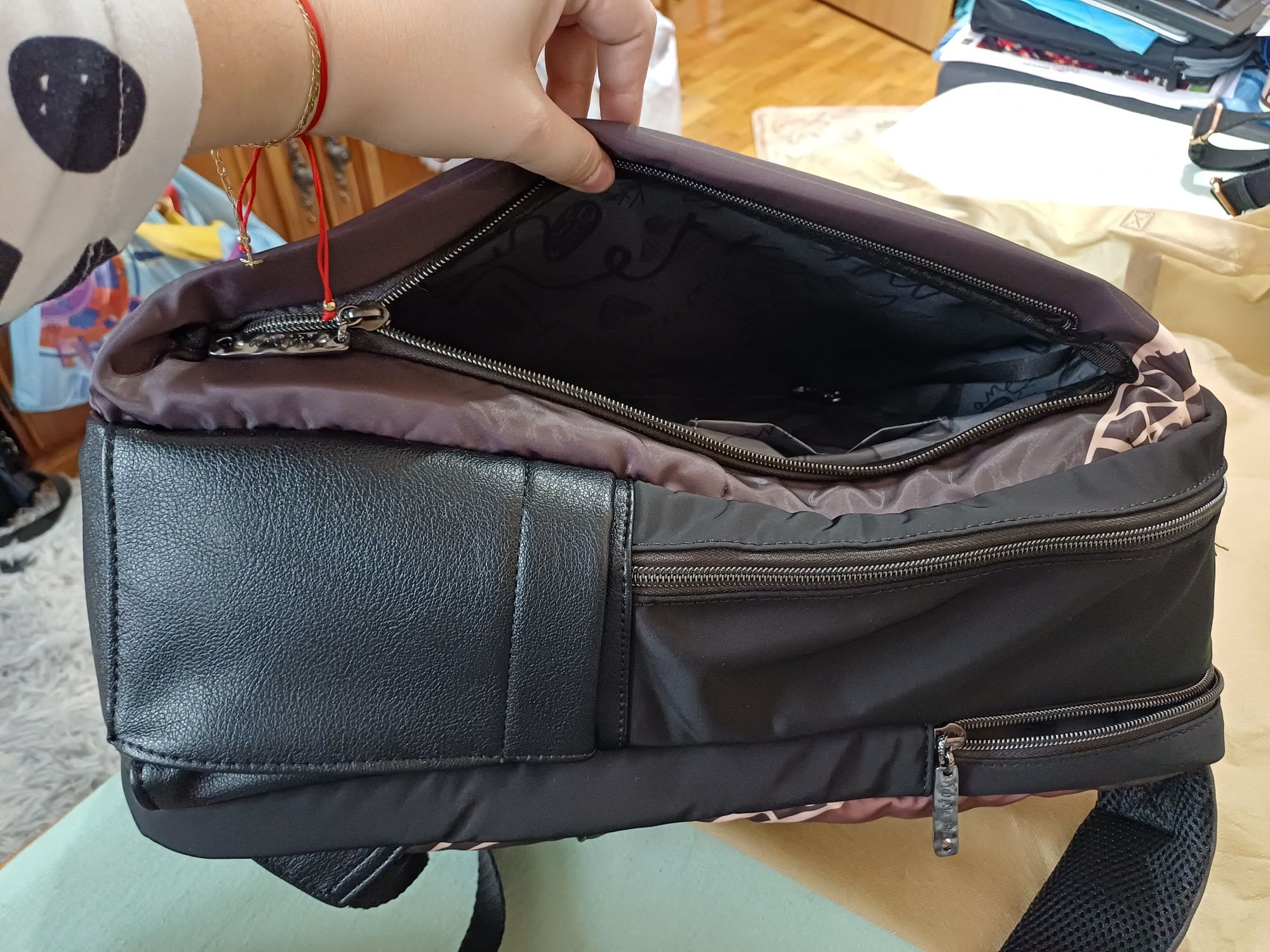 Rucsac anekke pentru laptop si avion