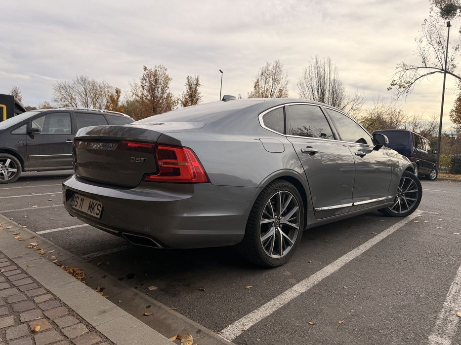 Volvo S90 D5 AWD