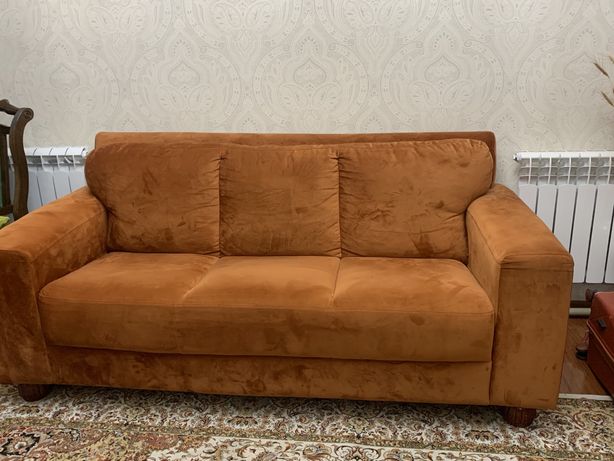 Продается диван в идеальным состояние очень удобный