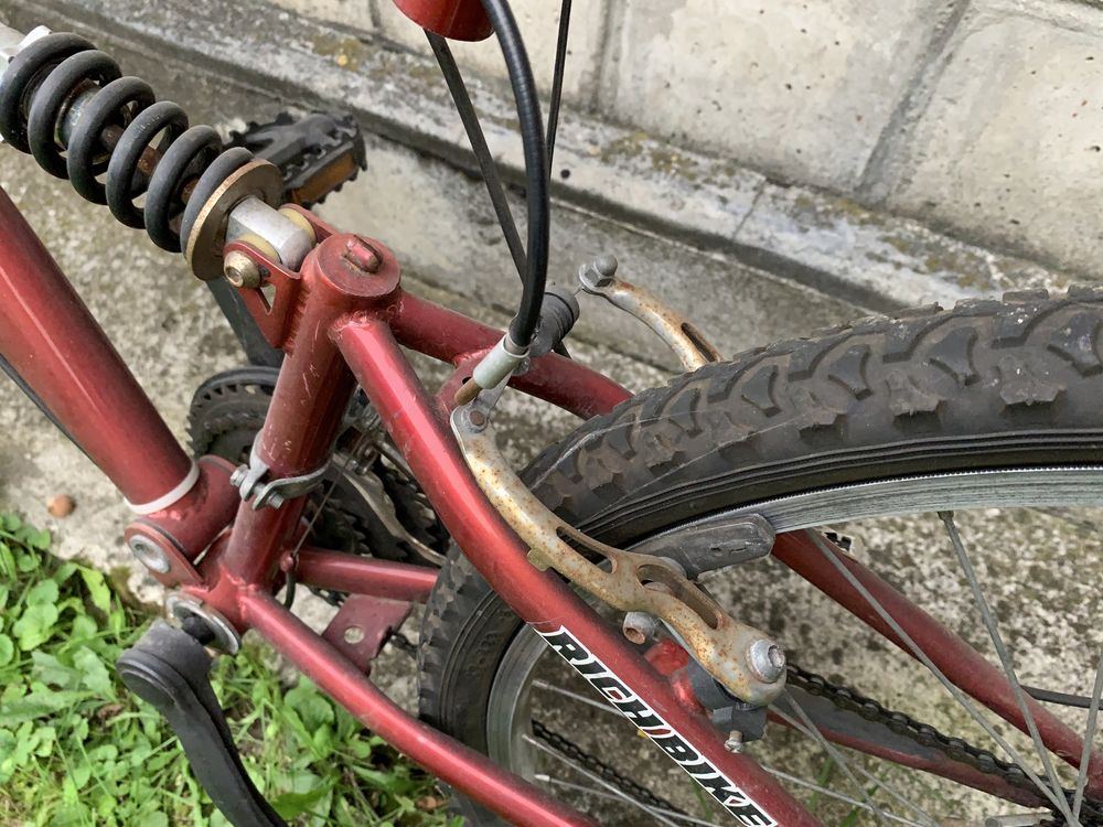 Vând bicicletă montain-bike