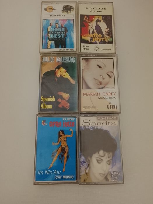 Vând Colecție 35 Casete in stare ca Noi