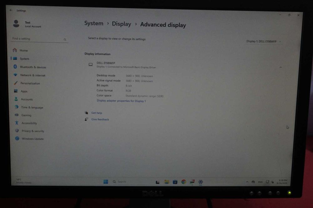 Монитори Dell 19" HD резолюция - SE198WFPV, E198WFP / САМО ЛИЧНО!
