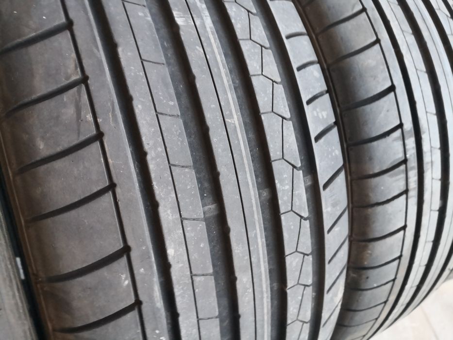 245 45 18 цола гуми като нови dunlop