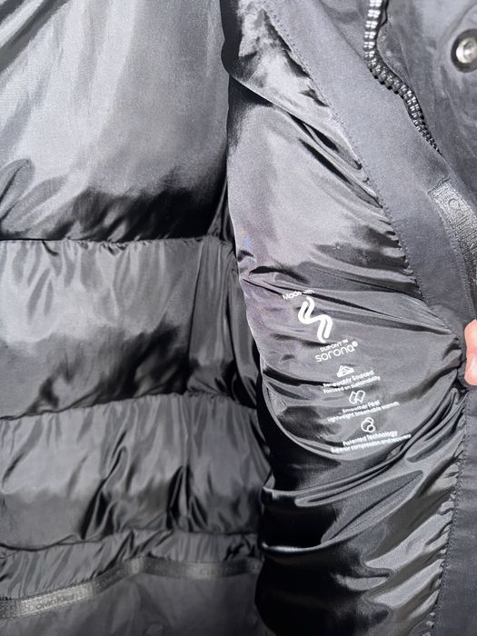 ЧИСТО НОВО зимно яке Calvin Klein