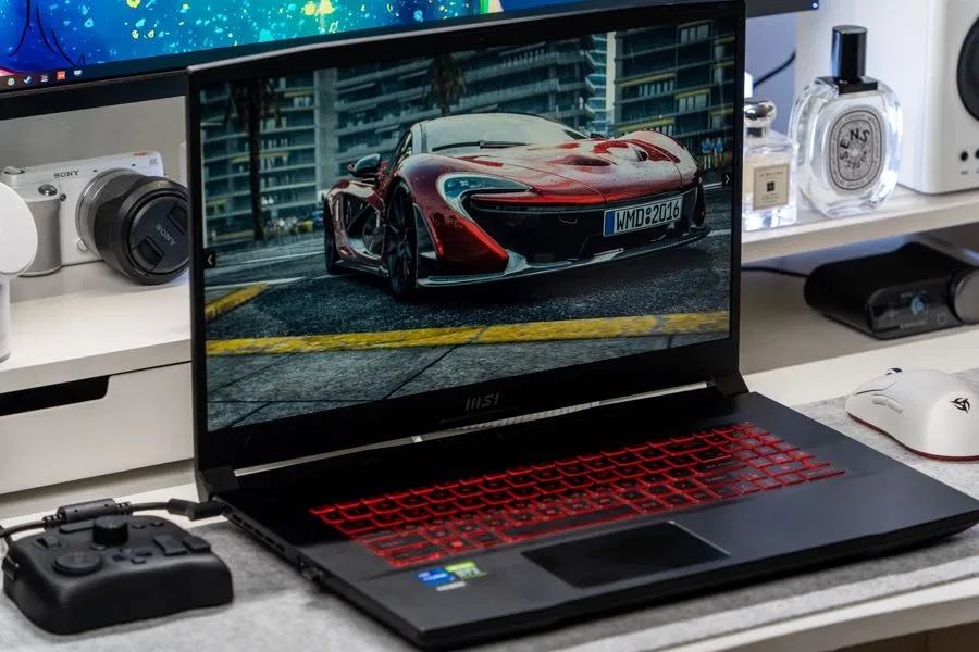 MSI Sword 17 A12UE/ i7-12700/32GB/512GB/ RTX3060/17,3" FHD