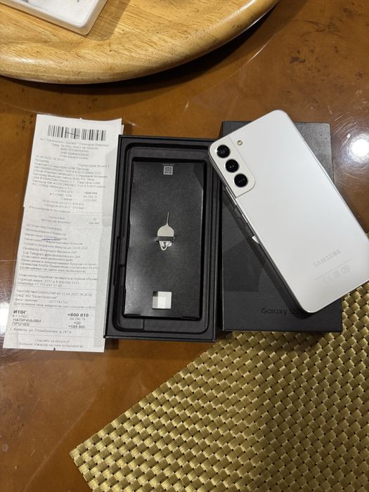 Samsung galaxy s22+ plus