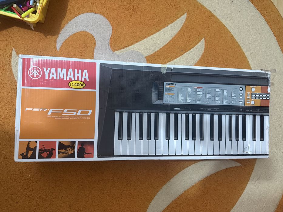 Orga Yamaha Psr F50