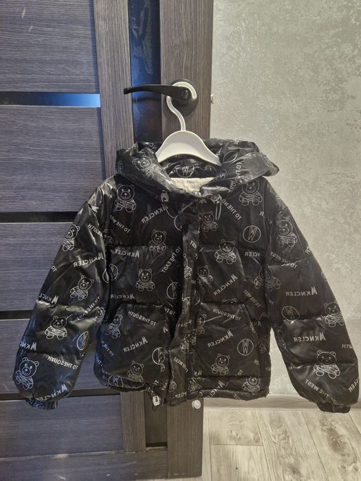 Продам тёплую куртку для девочки