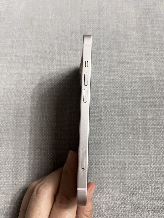 IPhone 13 в отличном состоянии